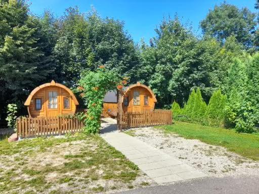 Schlaffass-Camping Gutshof Donauried Гюнцбург Екстер'єр фото
